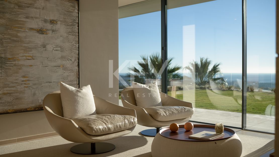 New modern villa ready to move in for sale in La Reserva, Sotogrande