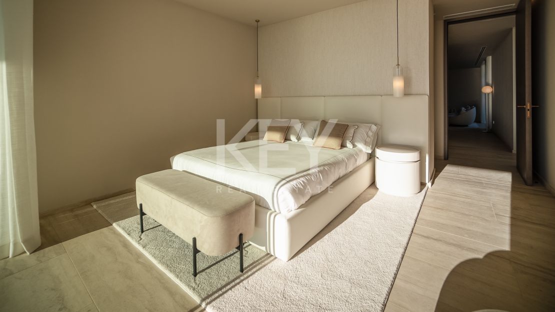 New modern villa ready to move in for sale in La Reserva, Sotogrande