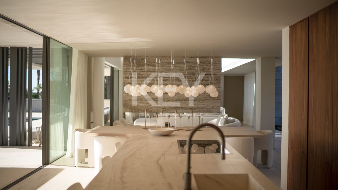 New modern villa ready to move in for sale in La Reserva, Sotogrande