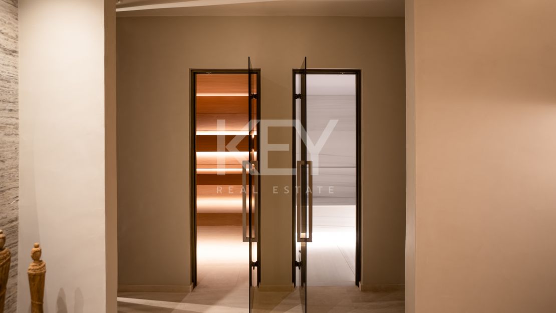 New modern villa ready to move in for sale in La Reserva, Sotogrande