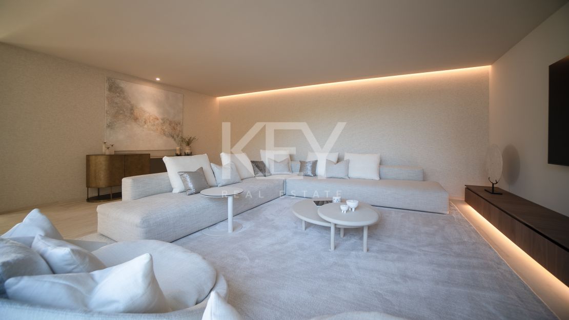 New modern villa ready to move in for sale in La Reserva, Sotogrande