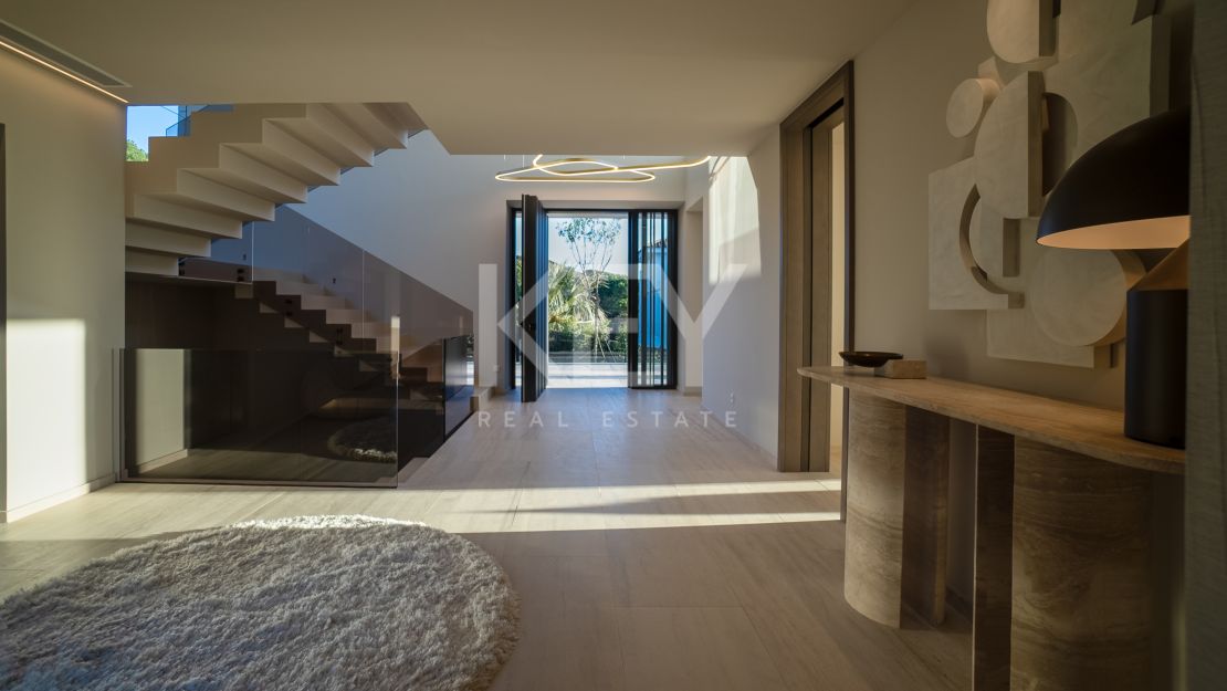 New modern villa ready to move in for sale in La Reserva, Sotogrande