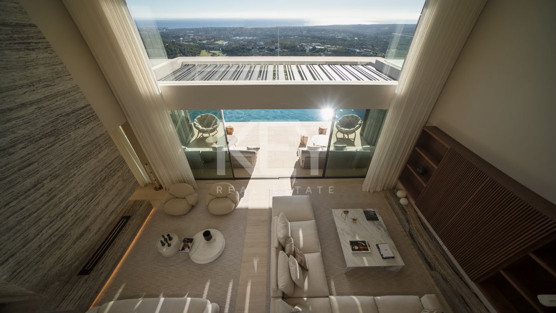 New modern villa ready to move in for sale in La Reserva, Sotogrande