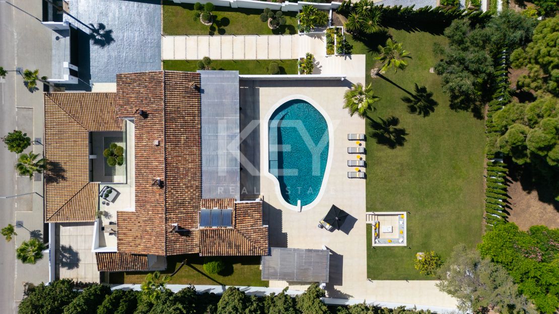Luxury Contemporary Villa in Río Verde, Marbella Golden Mile – Walking Distance to Puente Romano and the Beach