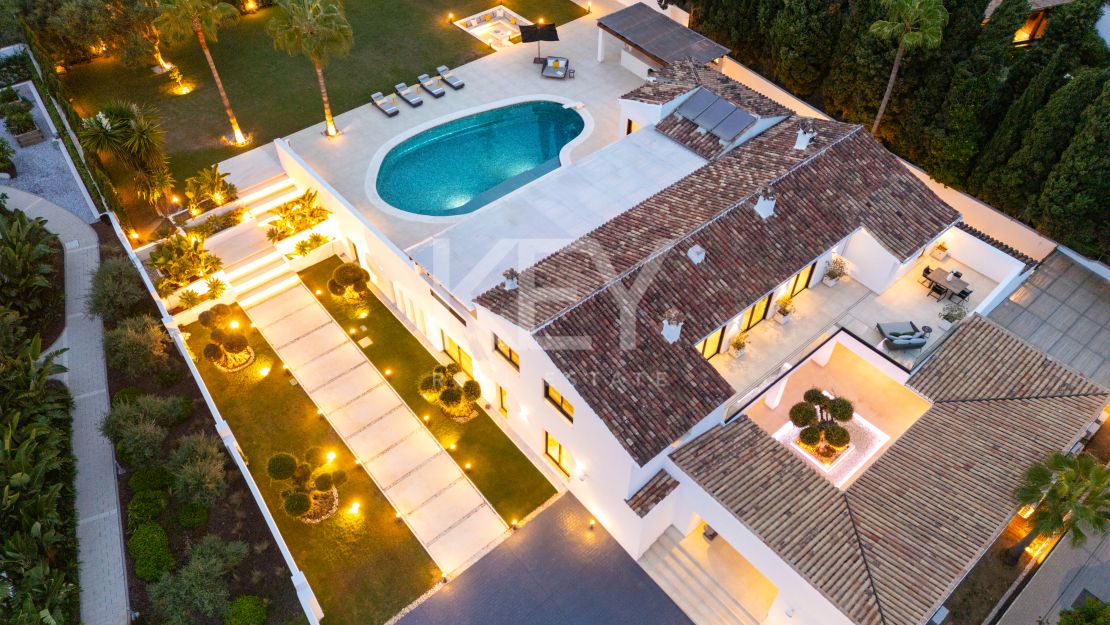Luxury Contemporary Villa in Río Verde, Marbella Golden Mile – Walking Distance to Puente Romano and the Beach