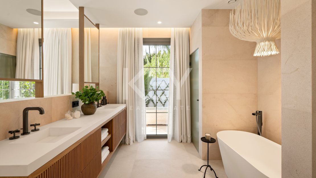 Luxury brand new 5-Bedroom Villa for Sale in Nagüeles, Marbella Golden Mile