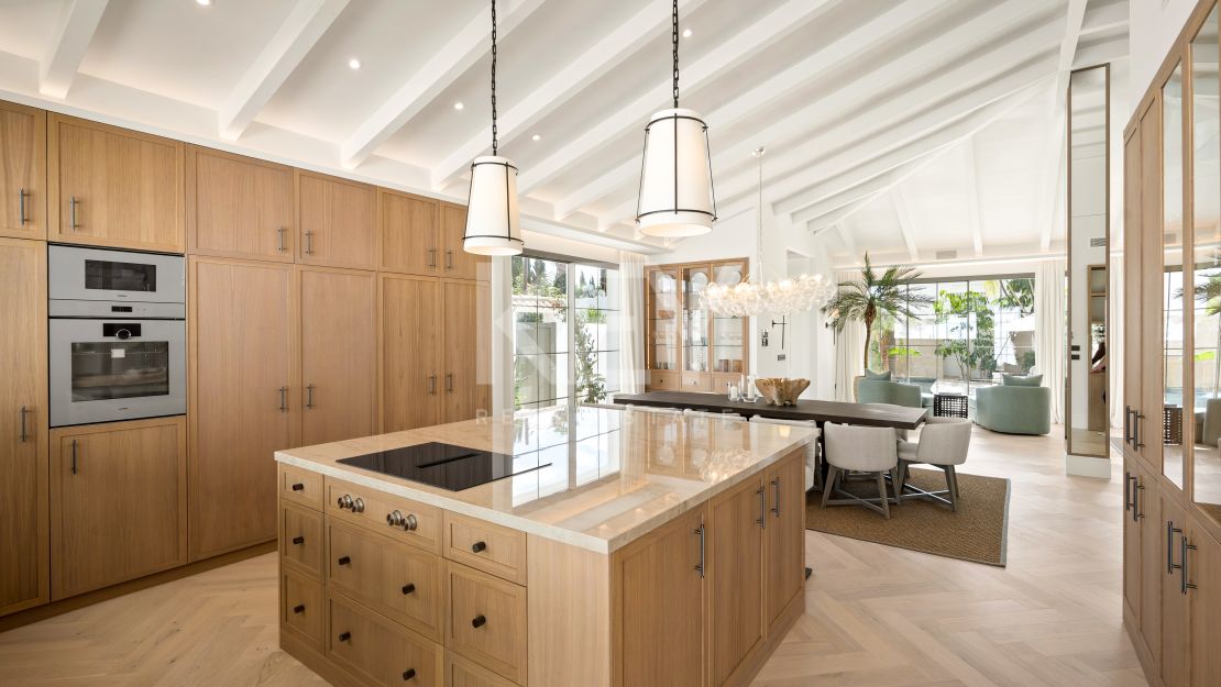 Luxury brand new 5-Bedroom Villa for Sale in Nagüeles, Marbella Golden Mile