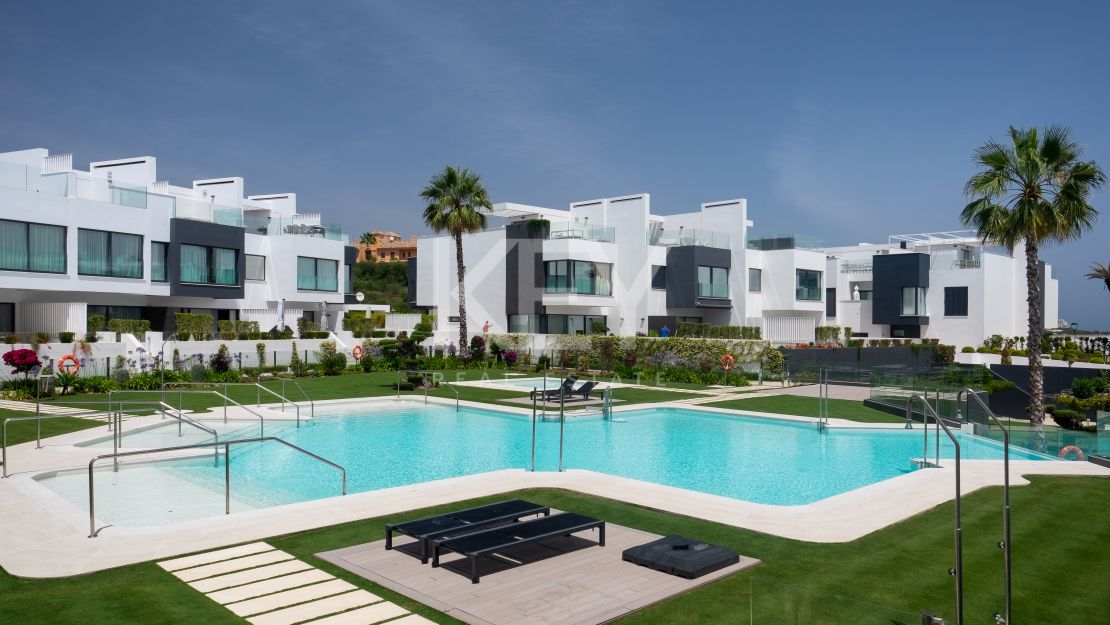 Luxury Beachfront Townhouse With Panoramic Sea Views, THE ISLAND, Estepona