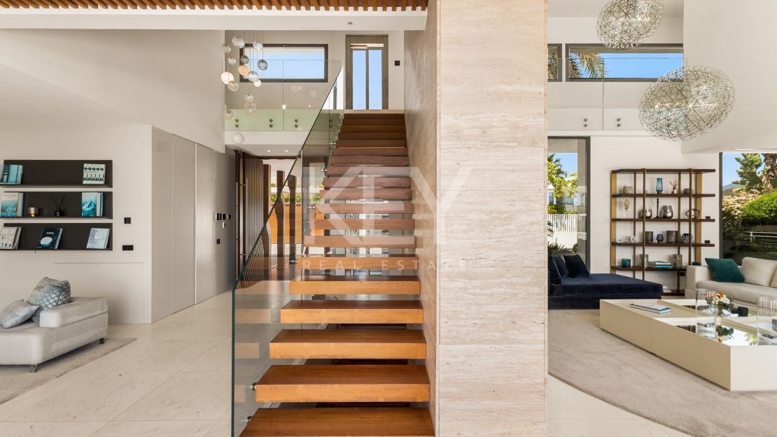 Villa Venere: Modern Villa for Rent in the Prestigious Location in La Cerquilla, Nueva Andalucia, Marbella