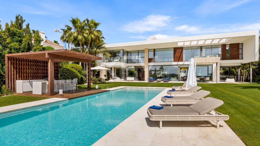 Villa Venere: Modern Villa for Rent in the Prestigious Location in La Cerquilla, Nueva Andalucia, Marbella