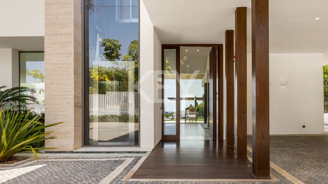 Villa Venere: Modern Villa for Rent in the Prestigious Location in La Cerquilla, Nueva Andalucia, Marbella