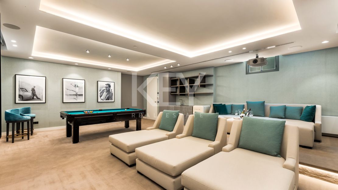 Villa Venere: Modern Villa for Rent in the Prestigious Location in La Cerquilla, Nueva Andalucia, Marbella