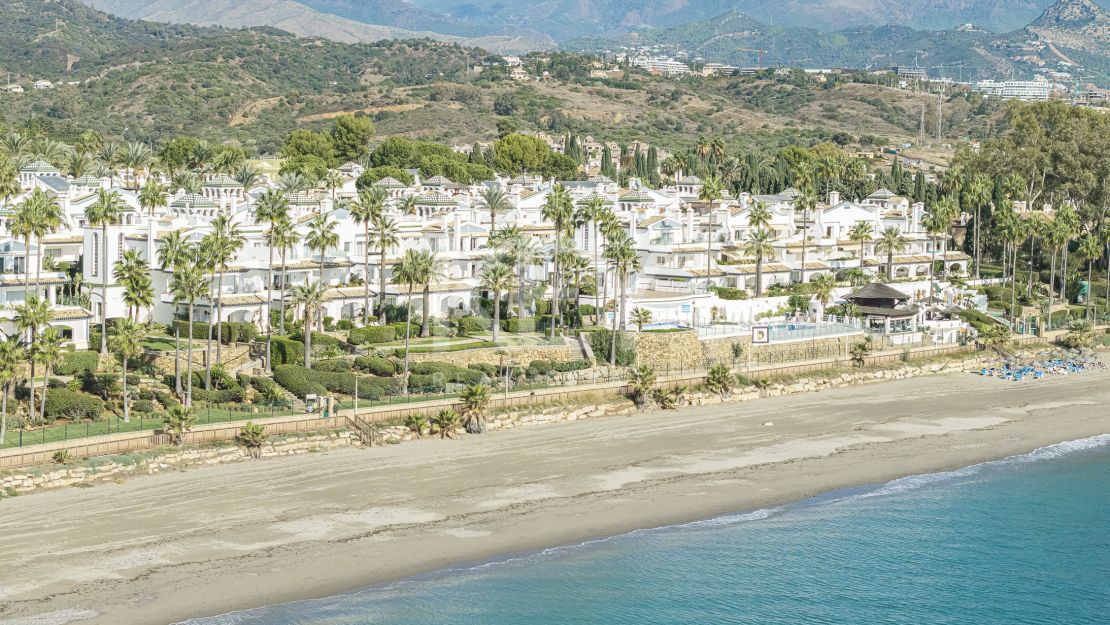 Penthouse with Sea Views for Sale in Estepona