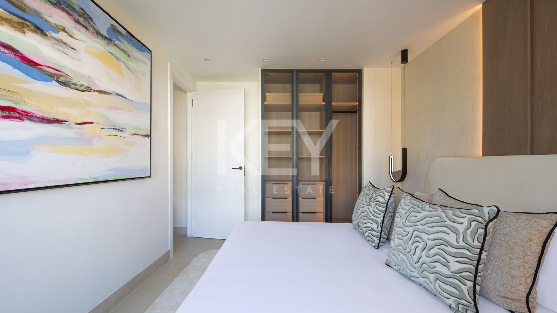 Penthouse with Sea Views for Sale in Estepona