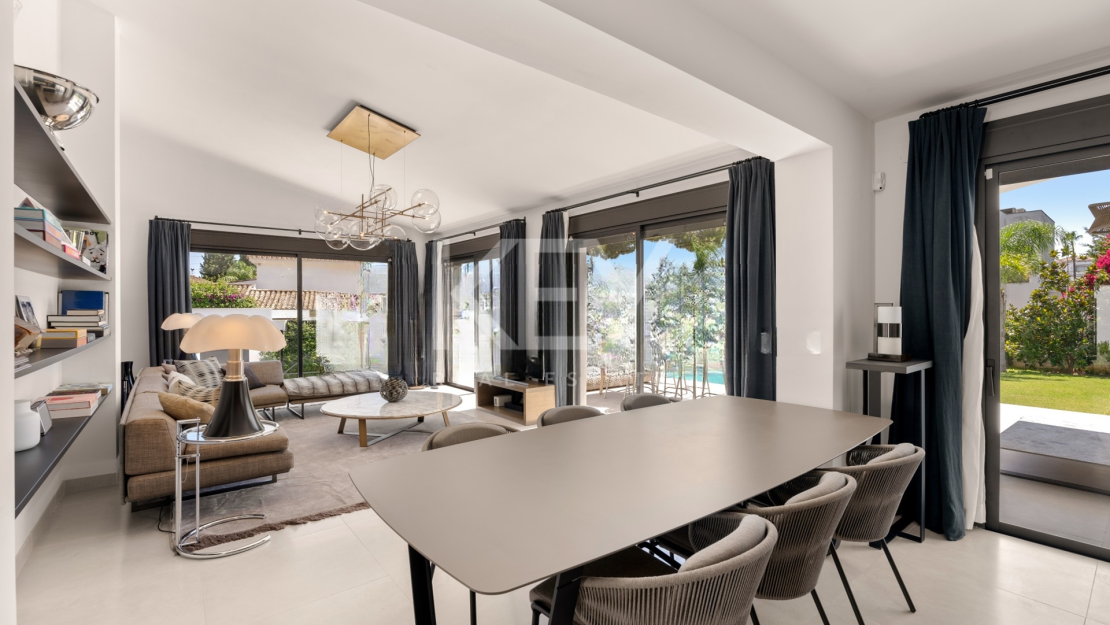 Villa for Sale in Los Llanos de Nagüeles, Marbella Golden Mile