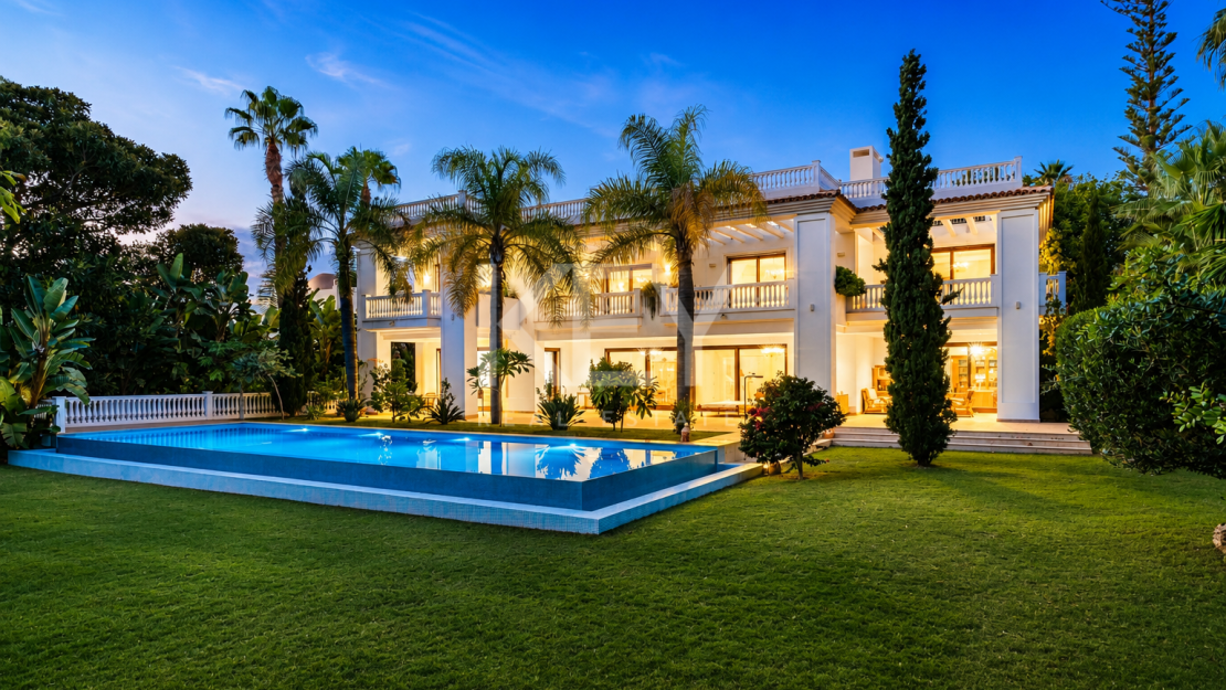Luxury beachside villa for sale in Guadalmina Baja, Marbella
