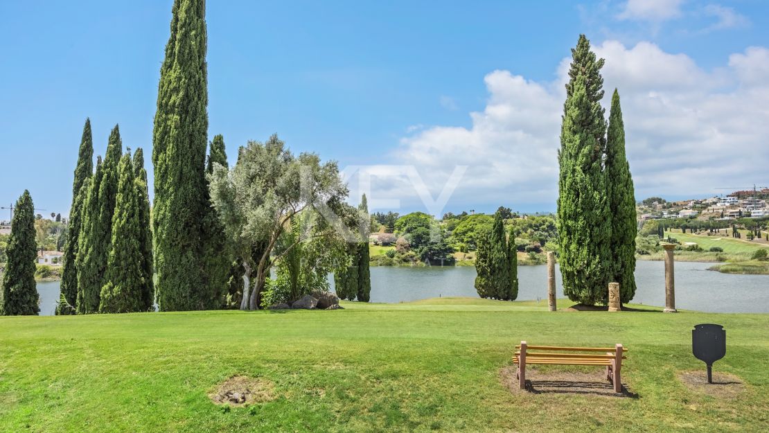 Elegant Garden Apartment Frontline to Los Flamingos Golf