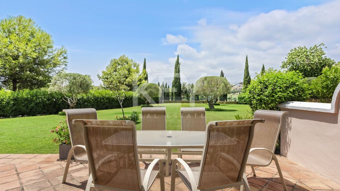 Elegant Garden Apartment Frontline to Los Flamingos Golf