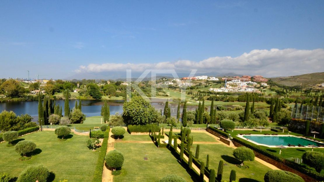 Elegant Garden Apartment Frontline to Los Flamingos Golf