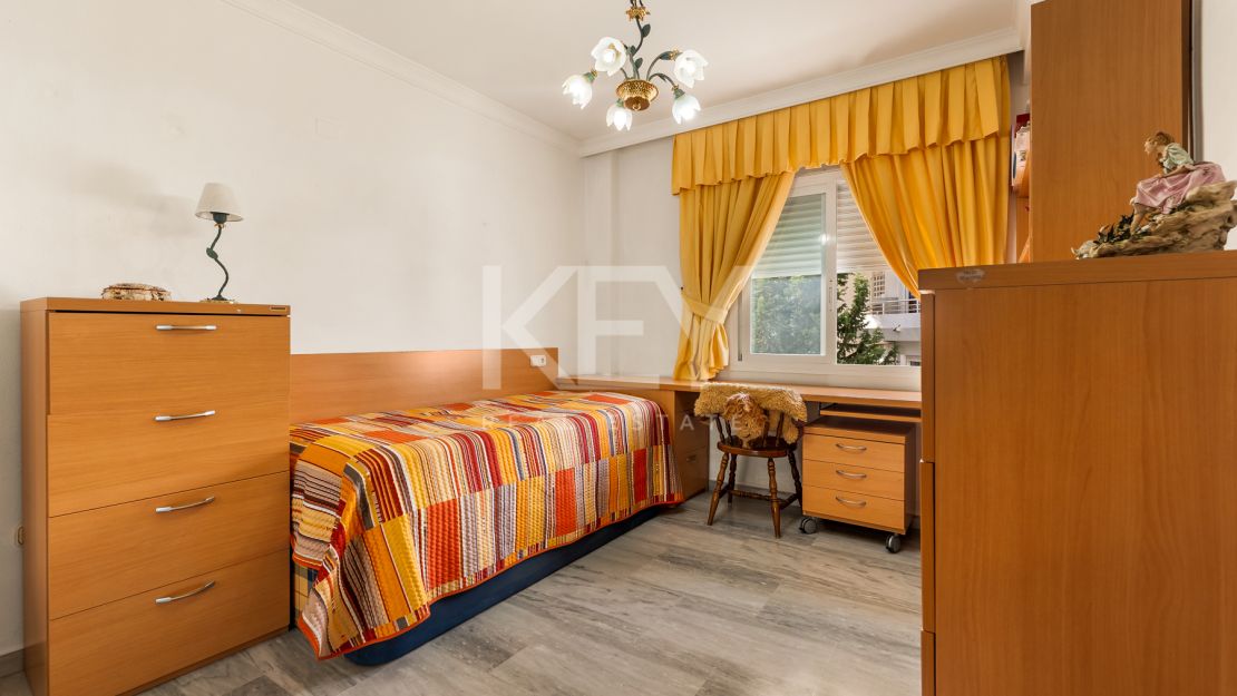 Duplex penthouse for sale in Guadalmina Baja, Marbella