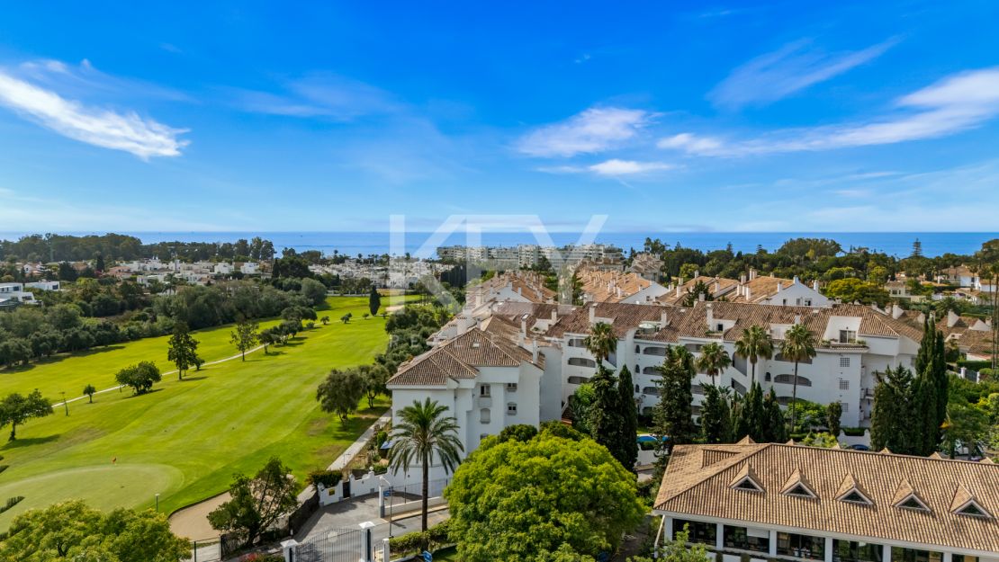 Duplex penthouse for sale in Guadalmina Baja, Marbella