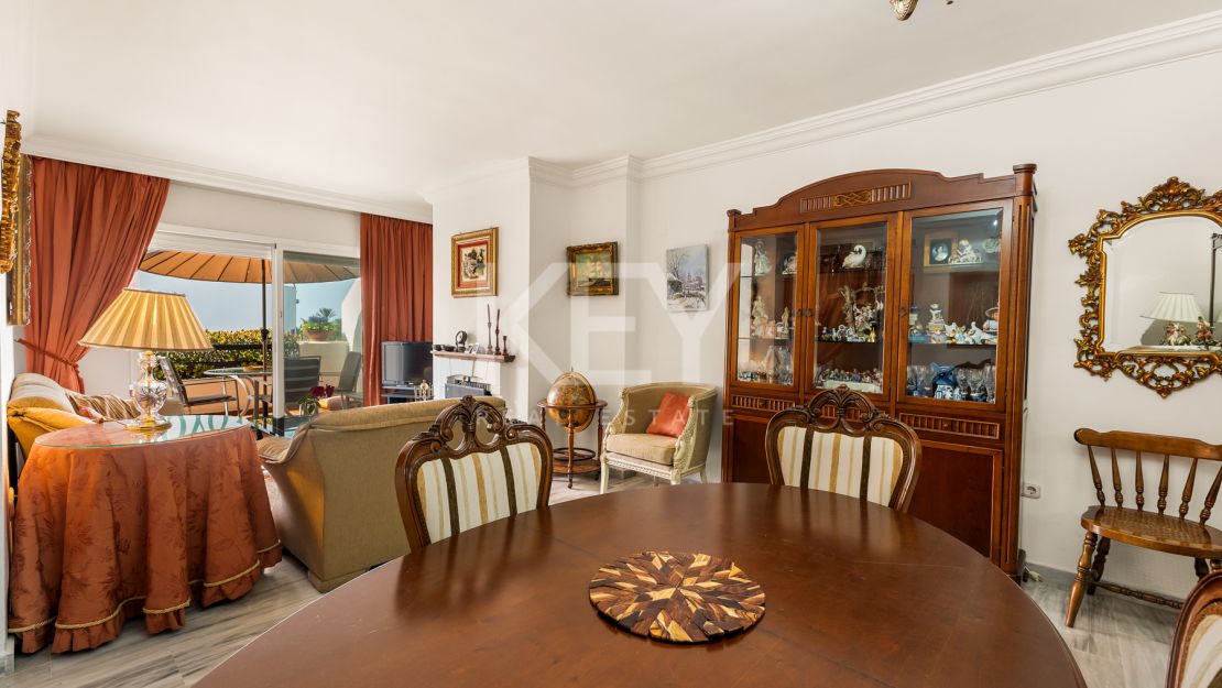 Duplex penthouse for sale in Guadalmina Baja, Marbella