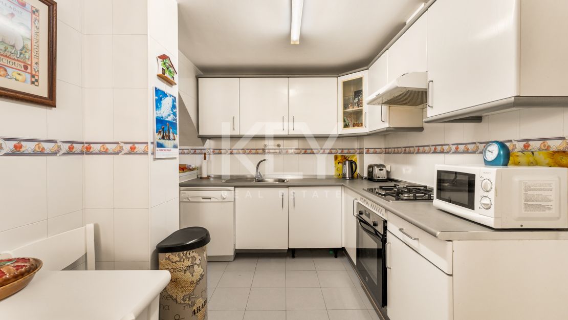 Duplex penthouse for sale in Guadalmina Baja, Marbella