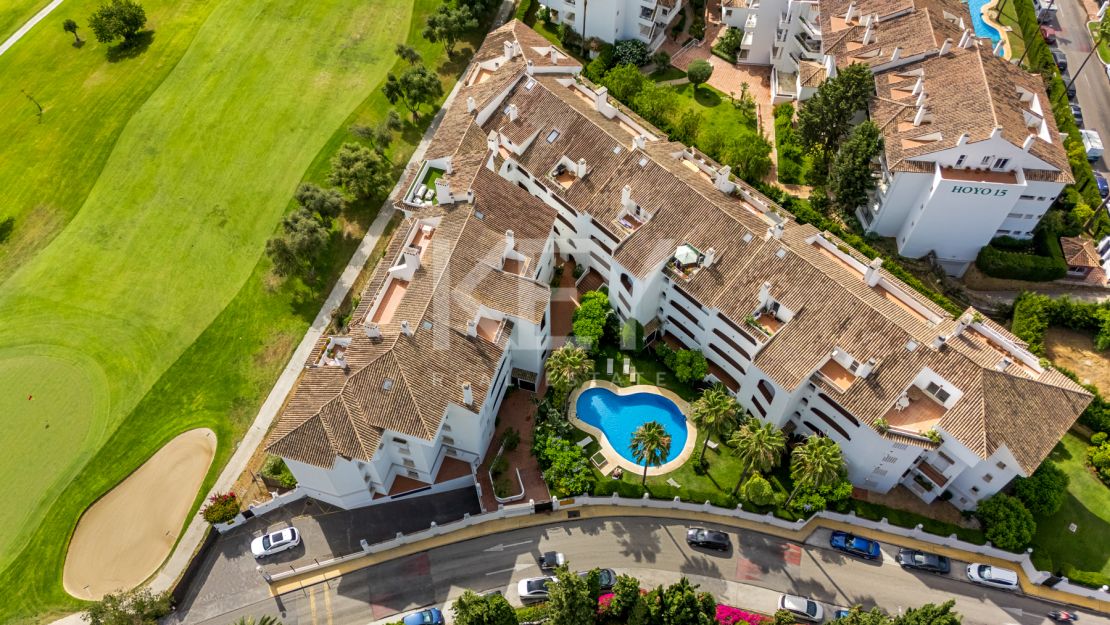 Duplex penthouse for sale in Guadalmina Baja, Marbella