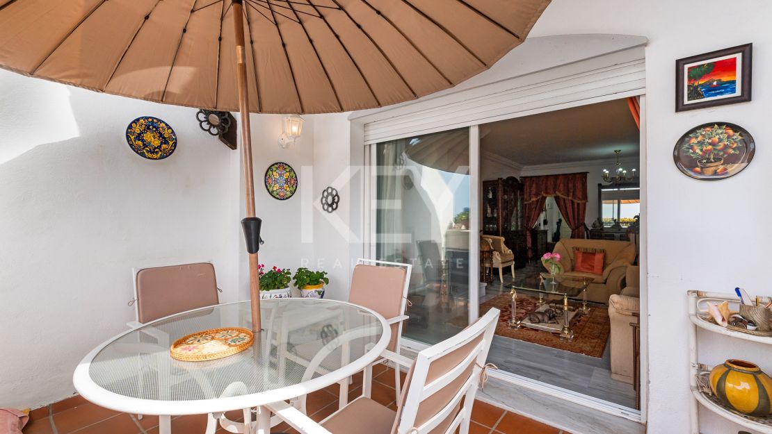 Duplex penthouse for sale in Guadalmina Baja, Marbella