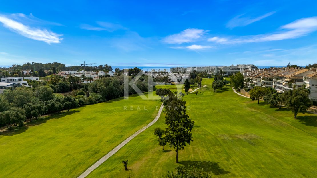 Duplex penthouse for sale in Guadalmina Baja, Marbella