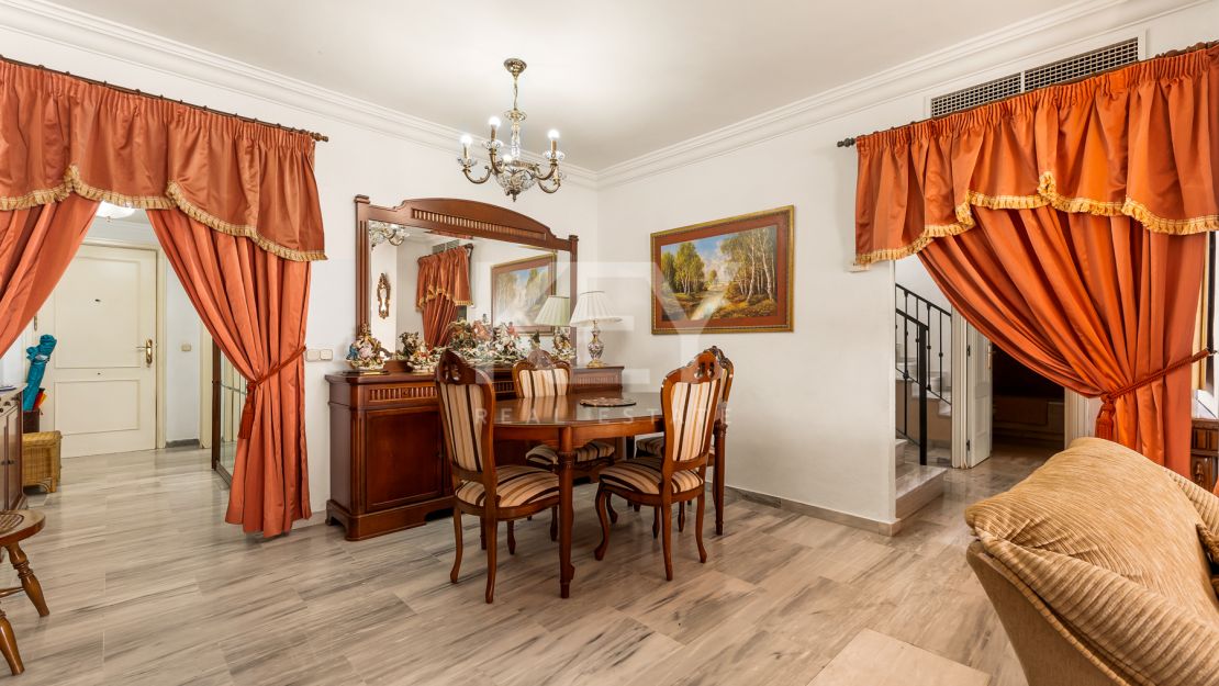 Duplex penthouse for sale in Guadalmina Baja, Marbella