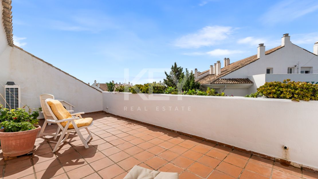 Duplex penthouse for sale in Guadalmina Baja, Marbella