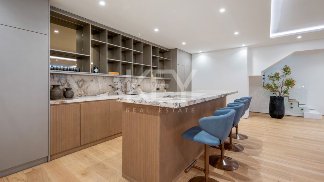 Luxury 4 Bedroom Duplex Apartment for Sale on Marbella Golden Mile