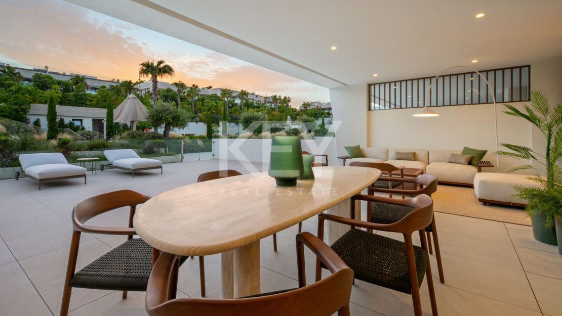 Luxury 4 Bedroom Duplex Apartment for Sale on Marbella Golden Mile