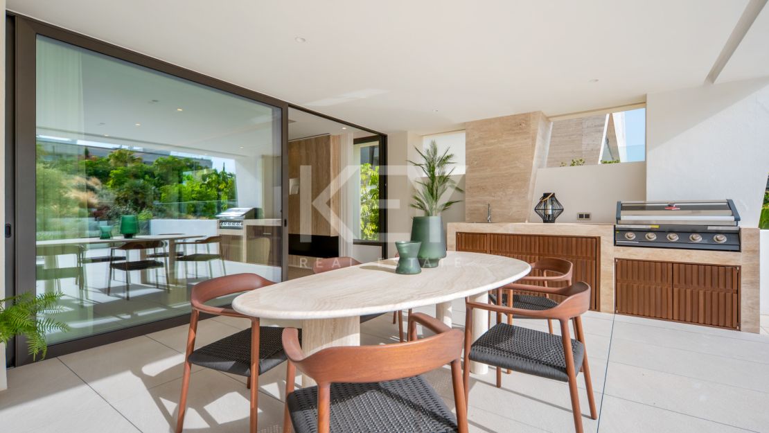 Luxury 4 Bedroom Duplex Apartment for Sale on Marbella Golden Mile