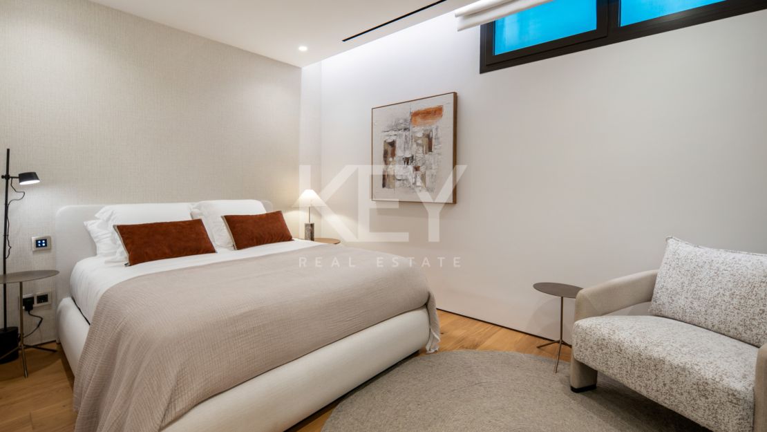 Luxury 4 Bedroom Duplex Apartment for Sale on Marbella Golden Mile