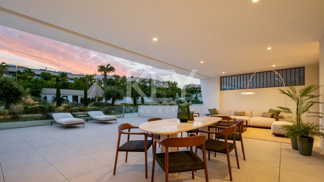 Luxury 4 Bedroom Duplex Apartment for Sale on Marbella Golden Mile