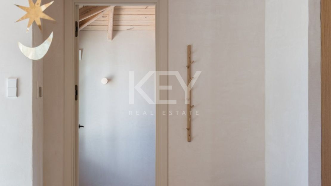 Luxury Villa for Sale in El Madroñal with Panoramic Sea Views