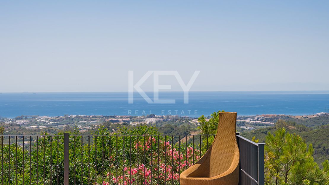 Mediterranean villa with panoramic sea views in Montemayor, Benahavís