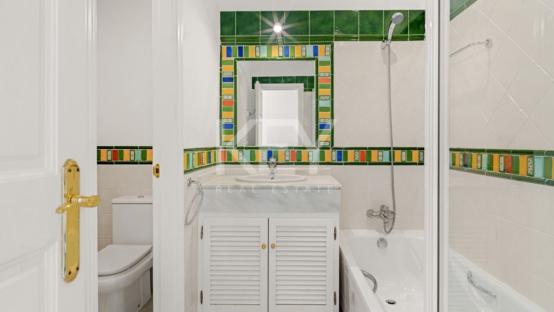 Mediterranean villa with panoramic sea views in Montemayor, Benahavís