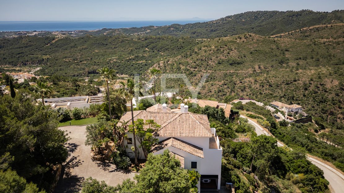 Mediterranean villa with panoramic sea views in Montemayor, Benahavís