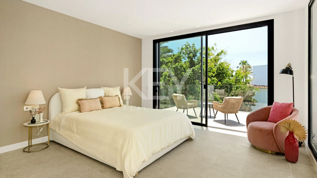 Luxury beachside villa with sea views in Marbesa, Marbella East