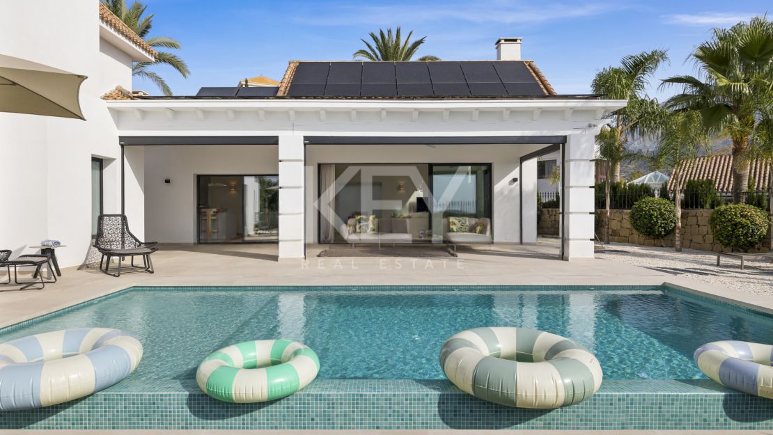 Contemporary villa on Marbella Golden Mile with sea views and private gated setting