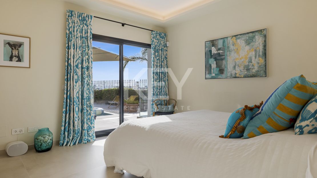 Contemporary villa on Marbella Golden Mile with sea views and private gated setting