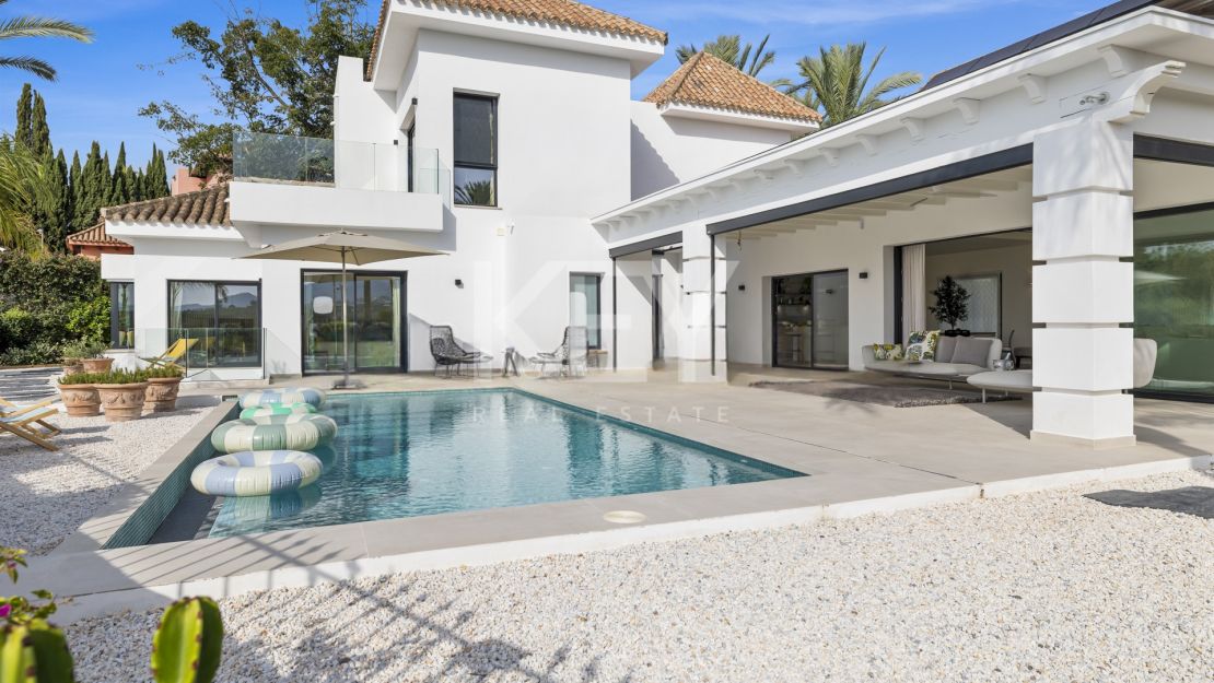 Contemporary villa on Marbella Golden Mile with sea views and private gated setting
