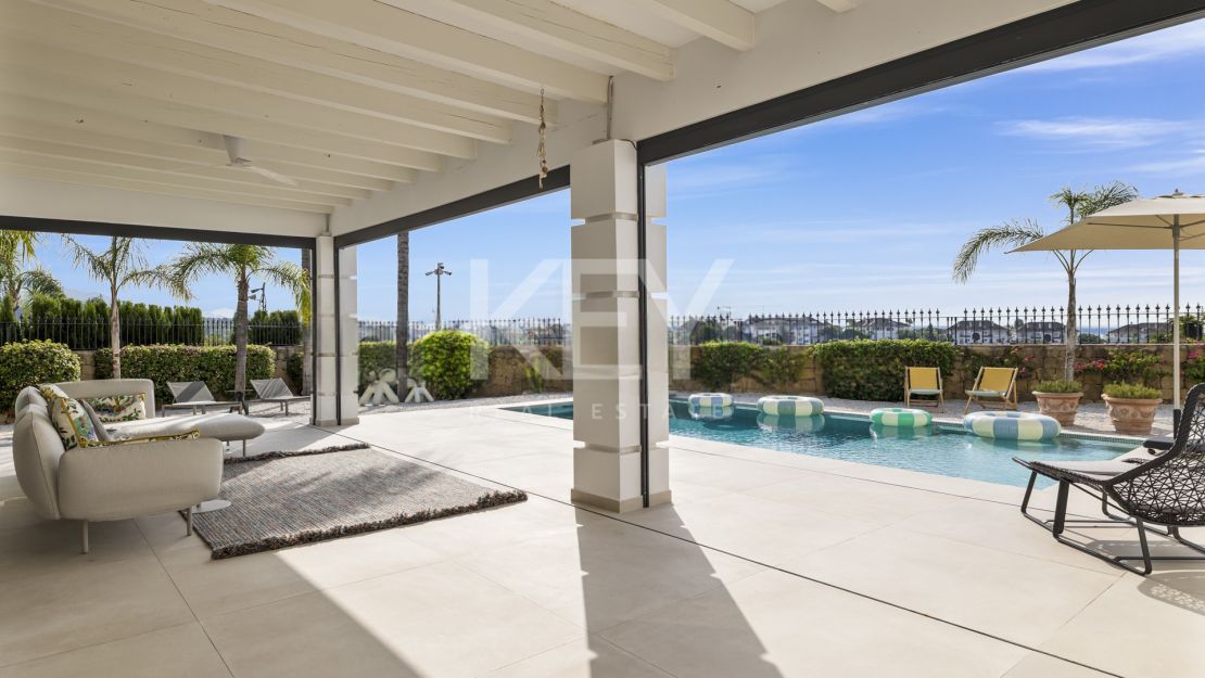 Contemporary villa on Marbella Golden Mile with sea views and private gated setting
