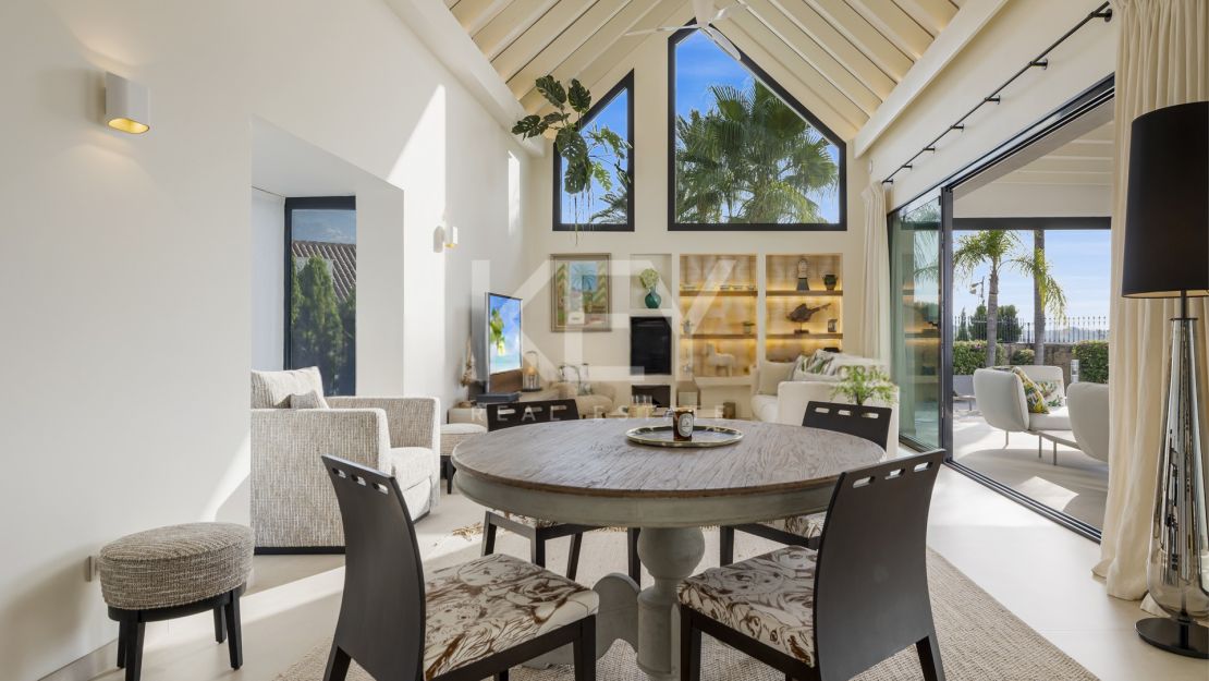 Contemporary villa on Marbella Golden Mile with sea views and private gated setting