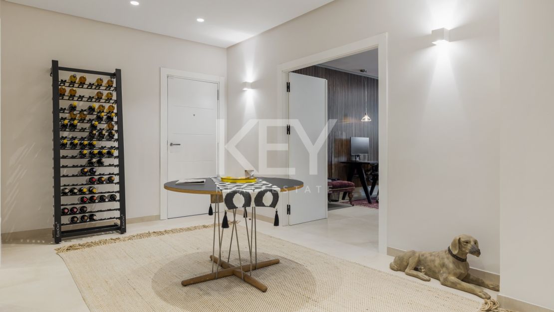 Contemporary villa on Marbella Golden Mile with sea views and private gated setting