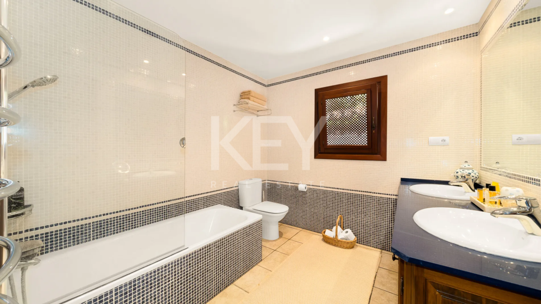 Beachside contemporary villa with guest house just steps from the sea in Marbella East