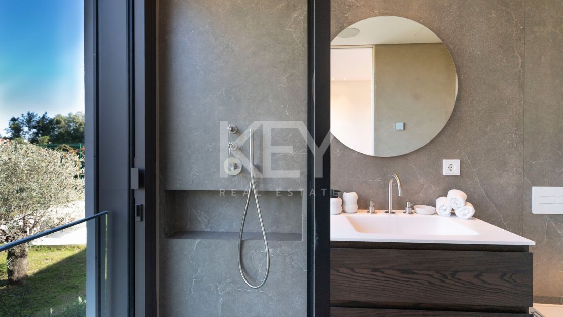 Contemporary sustainable villa with panoramic sea views in Cascada de Camoján, Marbella Golden Mile